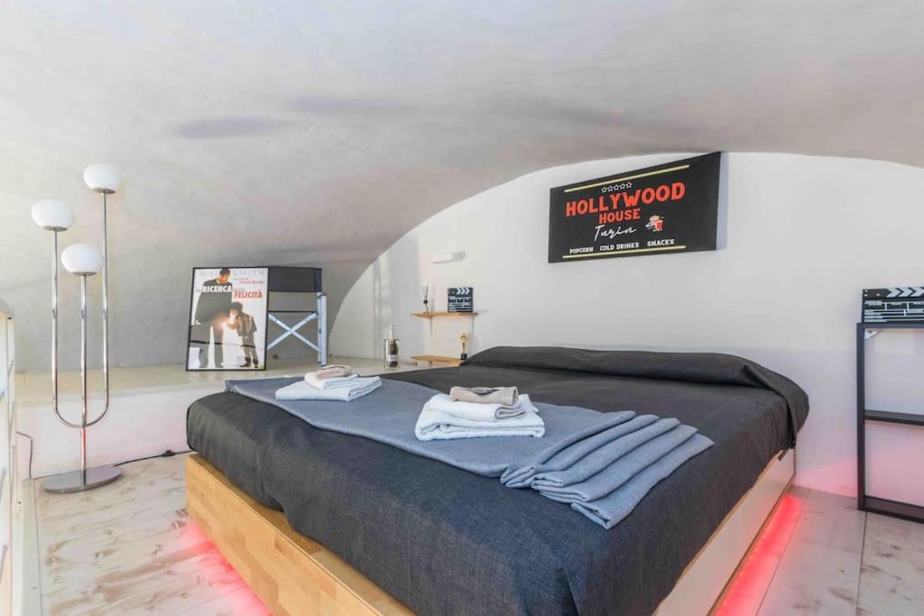 Апартаменти Hollywood Housein The Heart Of Турин Екстер'єр фото